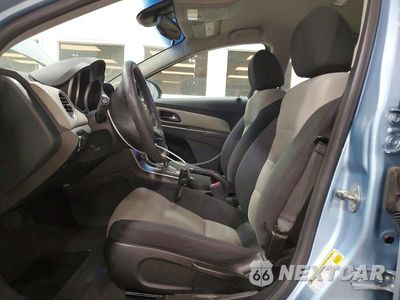 Zdjęcie 7 z 12 samochodu: 2012 CHEVROLET CRUZE LS VIN:1G1PC5SH3C7259463 - miniatura