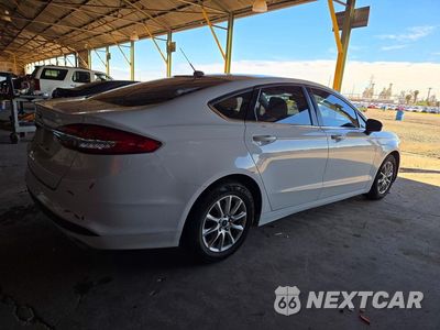 Trzecie zdjęcie samochodu z tyłu: 2017 FORD FUSION S VIN:3FA6P0G78HR231903 - miniatura
