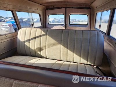 Zdjęcie 10 z 12 samochodu: 1965 CHEVROLET TRUCK SUBURBAN 1/2 TON 4D VIN:C1465F127151 - miniatura