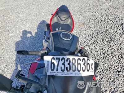 Piąte zdjęcie samochodu w środku: 2025 KAWASAKI EX500 VIN:ML5EXGG13SDA57083 - miniatura