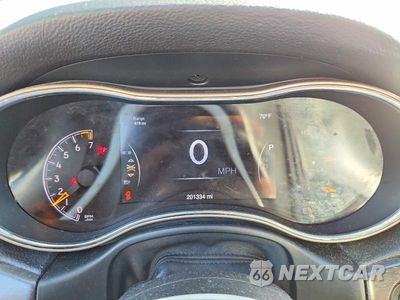 Zdjęcie 9 z 13 samochodu: 2015 JEEP GRAND CHEROKEE LIMITED VIN:1C4RJFBG4FC736271 - miniatura