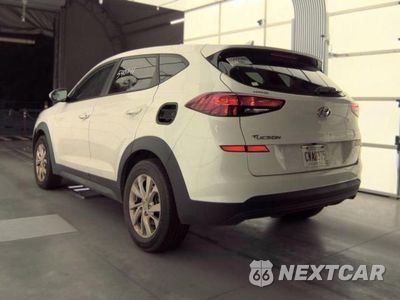 Trzecie zdjęcie samochodu z tyłu: 2019 HYUNDAI TUCSON SE VIN:KM8J23A45KU844172 - miniatura