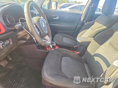 Zdjęcie 7 z 12 samochodu: 2020 JEEP RENEGADE TRAILHAWK VIN:ZACNJBC10LPL33037 - miniatura