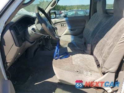 Zdjęcie 7 z 12 samochodu: 2004 TOYOTA TACOMA BASE VIN:5TENL42N24Z338552 - miniatura