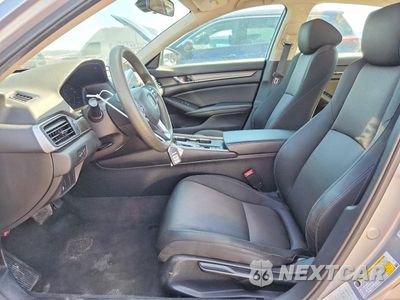 Zdjęcie 7 z 13 samochodu: 2021 HONDA ACCORD LX VIN:1HGCV1F15MA080918 - miniatura