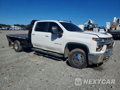 Czwarte zdjęcie samochodu z boku: 2023 CHEVROLET SILVERADO K3500 LT VIN:1GB4YTEY5PF135741 - miniatura