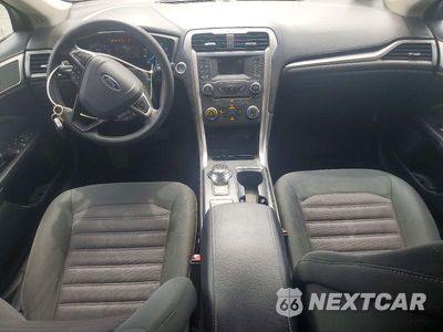 Zdjęcie 8 z 12 samochodu: 2017 FORD FUSION SE VIN:3FA6P0H7XHR111535 - miniatura
