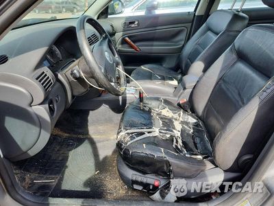 Zdjęcie 7 z 12 samochodu: 2005 VOLKSWAGEN PASSAT GLX VIN:WVWRU63B05E047258 - miniatura