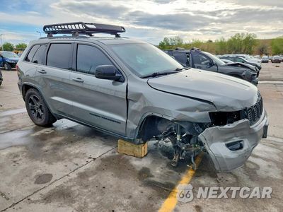 Czwarte zdjęcie samochodu z boku: 2019 JEEP GRAND CHEROKEE LAREDO VIN:1C4RJFAG3KC641468 - miniatura