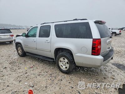 Drugie zdjęcie samochodu z przodu: 2014 CHEVROLET SUBURBAN K1500 LT VIN:1GNSKJE74ER148483 - miniatura