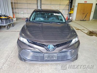 Piąte zdjęcie samochodu w środku: 2018 TOYOTA CAMRY HYBRID XLE VIN:4T1B21HK0JU009687 - miniatura