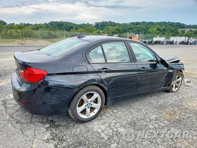 Trzecie zdjęcie samochodu z tyłu: 2015 BMW 328 XI VIN:WBA3B3G5XFNR86138 - miniatura