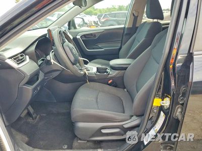 Zdjęcie 7 z 13 samochodu: 2020 TOYOTA RAV4 LE VIN:2T3F1RFV7LW097163 - miniatura