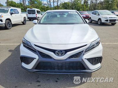 Piąte zdjęcie samochodu w środku: 2024 TOYOTA CAMRY SE VIN:4T1G11BK3RU116567 - miniatura