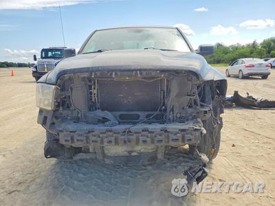 Piąte zdjęcie samochodu w środku: 2017 RAM 1500 ST VIN:1C6RR6FT7HS866500 - miniatura