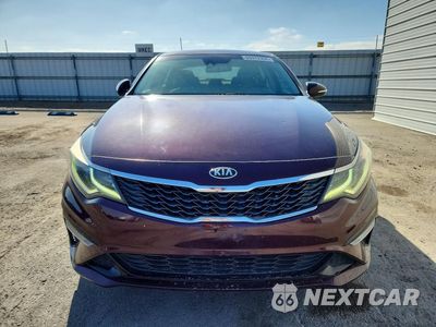 Piąte zdjęcie samochodu w środku: 2019 KIA OPTIMA LX VIN:5XXGT4L3XKG294477 - miniatura