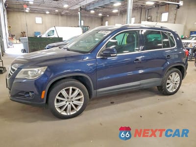 2011 VOLKSWAGEN TIGUAN S WVGBV7AX3BW565126 - główne zdjęcie licytacji z USA - miniatura
