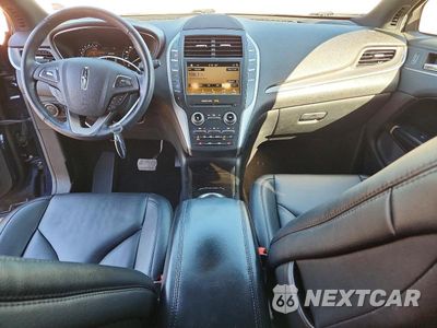Zdjęcie 8 z 14 samochodu: 2017 LINCOLN MKC PREMIERE VIN:5LMCJ1C97HUL55433 - miniatura