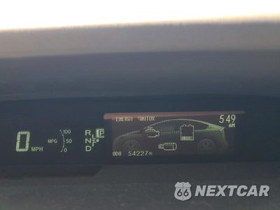 Zdjęcie 9 z 12 samochodu: 2014 TOYOTA PRIUS THREE VIN:JTDKN3DU6E1784176 - miniatura