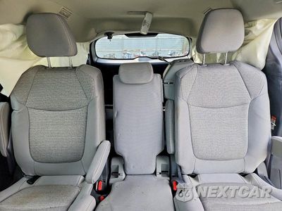 Zdjęcie 10 z 13 samochodu: 2025 TOYOTA SIENNA LE VIN:5TDBRKEC9SS239222 - miniatura
