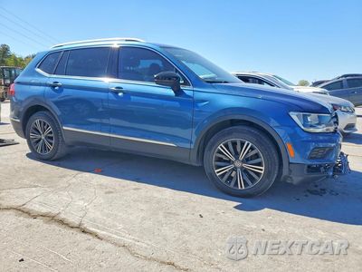 Czwarte zdjęcie samochodu z boku: 2018 VOLKSWAGEN TIGUAN SE VIN:3VV3B7AX2JM001470 - miniatura