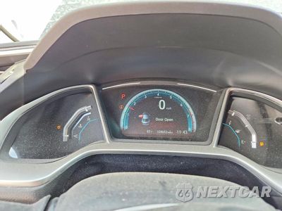 Zdjęcie 9 z 13 samochodu: 2017 HONDA CIVIC EX VIN:19XFC1F37HE001853 - miniatura