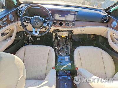 Zdjęcie 8 z 13 samochodu: 2020 MERCEDES-BENZ E 350 4MATIC VIN:WDDZF8EB2LA746257 - miniatura