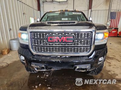 Piąte zdjęcie samochodu w środku: 2019 GMC SIERRA K2500 DENALI VIN:1GT12SEY7KF127143 - miniatura
