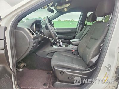 Zdjęcie 7 z 12 samochodu: 2019 JEEP GRAND CHEROKEE LAREDO VIN:1C4RJEAG8KC580967 - miniatura