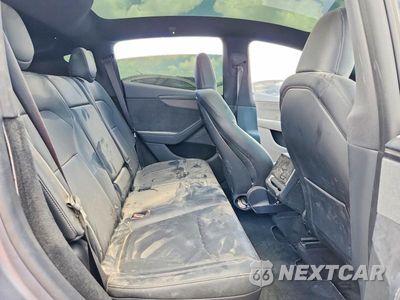 Zdjęcie 10 z 13 samochodu: 2026 TESLA MODEL Y VIN:7SAYGDED7TA697884 - miniatura