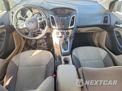 Zdjęcie 8 z 12 samochodu: 2014 FORD FOCUS SE VIN:1FADP3F28EL344954 - miniatura