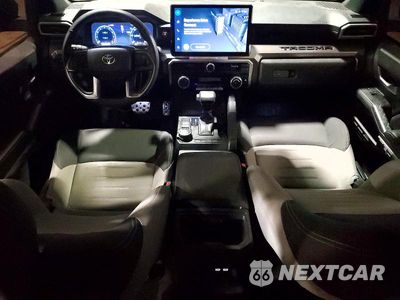 Zdjęcie 8 z 12 samochodu: 2024 TOYOTA TACOMA TRD SPORT VIN:3TMLB5JN2RM071824 - miniatura