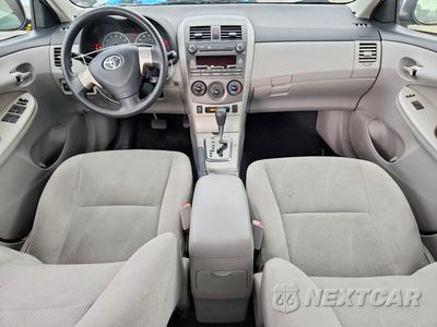 Zdjęcie 8 z 13 samochodu: 2011 TOYOTA COROLLA LE VIN:2T1BU4EEXBC745873 - miniatura