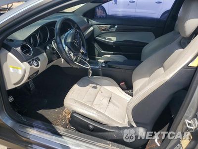 Zdjęcie 7 z 12 samochodu: 2013 MERCEDES-BENZ C 250 VIN:WDDGJ4HB9DG060046 - miniatura