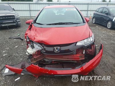 Piąte zdjęcie samochodu w środku: 2015 HONDA FIT LX VIN:3HGGK5H58FM716464 - miniatura