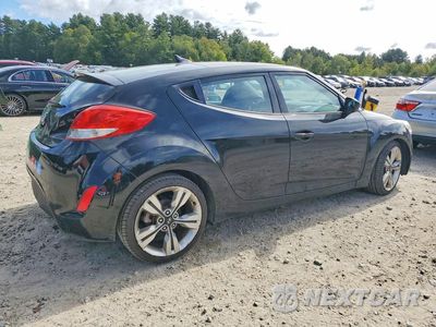 Trzecie zdjęcie samochodu z tyłu: 2013 HYUNDAI VELOSTER BASE VIN:KMHTC6AD3DU144385 - miniatura