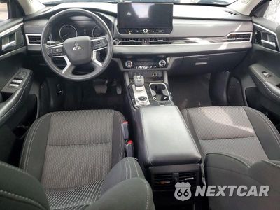Zdjęcie 8 z 14 samochodu: 2025 MITSUBISHI OUTLANDER ES VIN:JA4J3UA84SZ023264 - miniatura