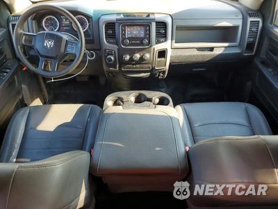 Zdjęcie 8 z 12 samochodu: 2017 RAM 1500 ST VIN:1C6RR6FGXHS683563 - miniatura