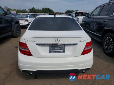 Zdjęcie 6 z 12 samochodu: 2013 MERCEDES-BENZ C 300 4MATIC VIN:WDDGF8AB8DR290572 - miniatura