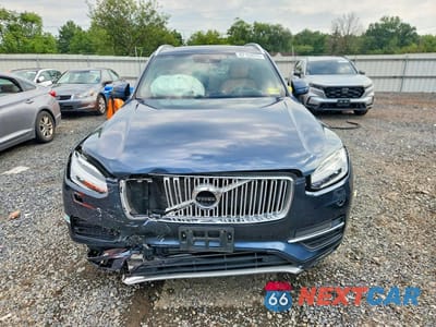 Piąte zdjęcie samochodu w środku: 2019 VOLVO XC90 T6 INSCRIPTION VIN:YV4A22PL7K1454458 - miniatura