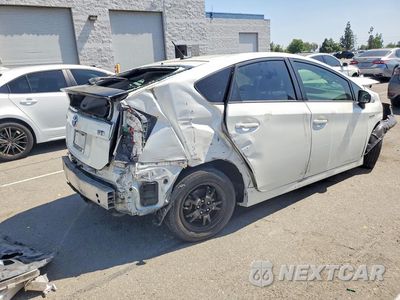 Trzecie zdjęcie samochodu z tyłu: 2015 TOYOTA PRIUS THREE VIN:JTDKN3DU3F0423513 - miniatura