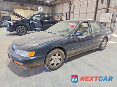 1996 HONDA ACCORD EX 1HGCE6675TA016863 - główne zdjęcie licytacji z USA - miniatura