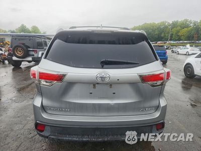 Zdjęcie 6 z 13 samochodu: 2015 TOYT HIGHLANDER XLE VIN:5TDJKRFH8FS219388 - miniatura