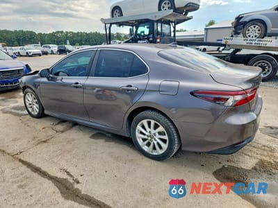 Drugie zdjęcie samochodu z przodu: 2023 TOYOTA CAMRY LE VIN:4T1C11BK1PU102890 - miniatura
