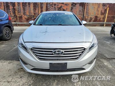 Piąte zdjęcie samochodu w środku: 2015 HYUNDAI SONATA SE VIN:5NPE24AF8FH244601 - miniatura