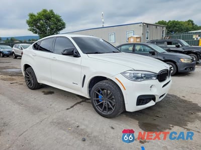Czwarte zdjęcie samochodu z boku: 2018 BMW X6 XDRIVE50I VIN:5UXKU6C51J0W38782 - miniatura