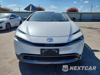 Piąte zdjęcie samochodu w środku: 2023 TOYOTA PRIUS XLE VIN:JTDACAAU4P3010218 - miniatura