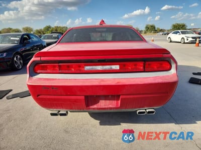 Zdjęcie 6 z 12 samochodu: 2012 DODGE CHALLENGER R/T VIN:2C3CDYBT1CH269278 - miniatura