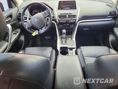 Zdjęcie 8 z 13 samochodu: 2019 MITSUBISHI ECLIPSE CROSS SE VIN:JA4AT5AA6KZ020469 - miniatura