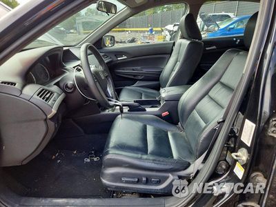 Zdjęcie 7 z 12 samochodu: 2012 HONDA ACCORD SE VIN:1HGCP2F64CA123560 - miniatura